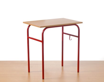 Student table Oskar I size 2 red RAL 3002