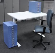 Office table with storage space and chair EO18_HDK_Matrix