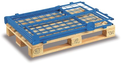 Pallet enclosure with folding wall pa-100.022 - 1