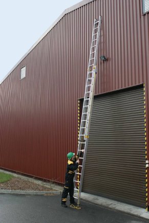 Two-part retractable Forte ladder with rope - width 412 mm 8320 - 3