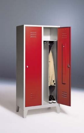 Rotatable partition for separating clean and dirty clothes - 2